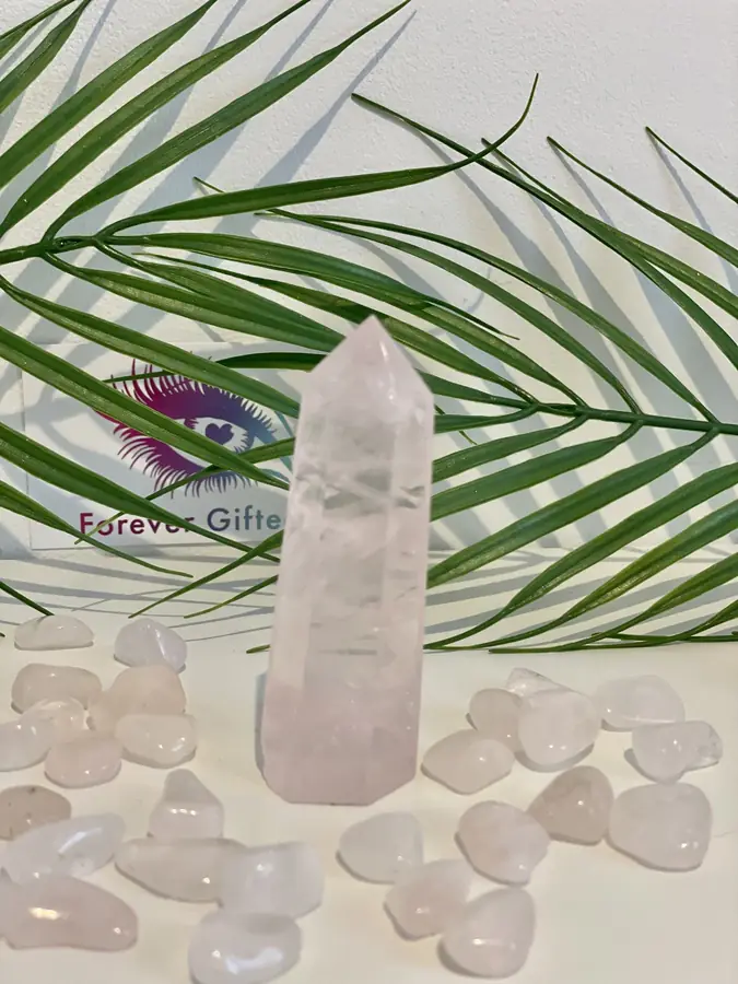 Rose quartz point medium